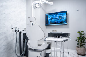 北新地の歯科医院の清潔で明るい診療室