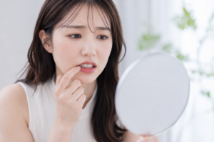 堂島で歯並びのカウンセリングを受ける女性の様子